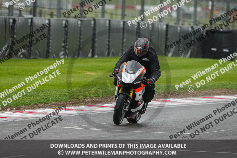 donington no limits trackday;donington park photographs;donington trackday photographs;estoril;event digital images;motorbikes;no limits;no limits trackdays;peter wileman photography;portugal;trackday;trackday digital images;trackday photos